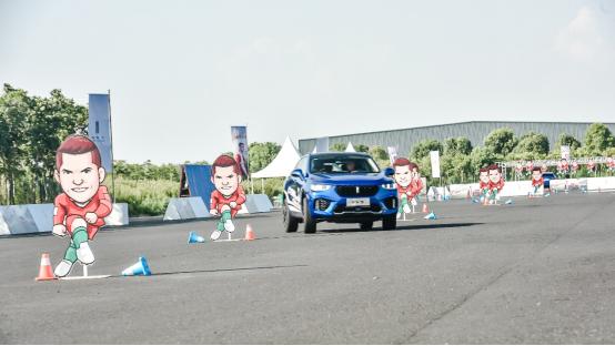 c罗的座驾到底有多豪,c罗的座驾有多厉害