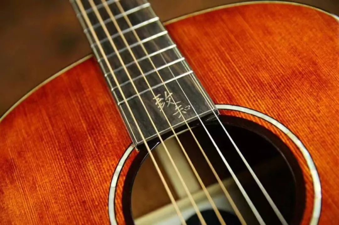 怎样选择自己适合的吉他,怎么挑选适合自己的吉他