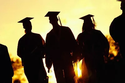 有多少大学生在网上招聘被骗,31名大学生求职被骗