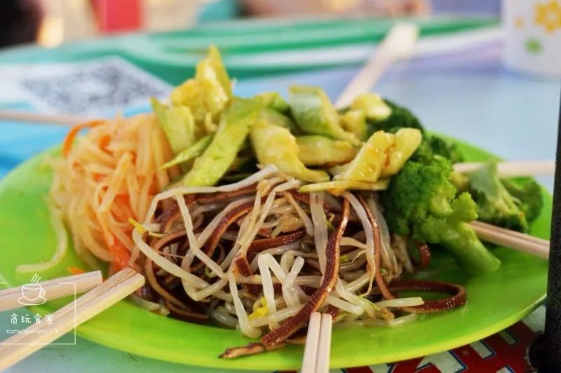 暑期去山东龙口,拍ins风网红大片,看没有游客蔚蓝大海!