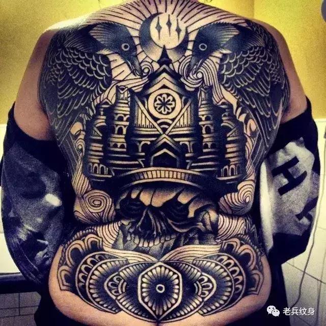 满背纹身后的注意事项和保养,满背纹身需要几次完成效果最好