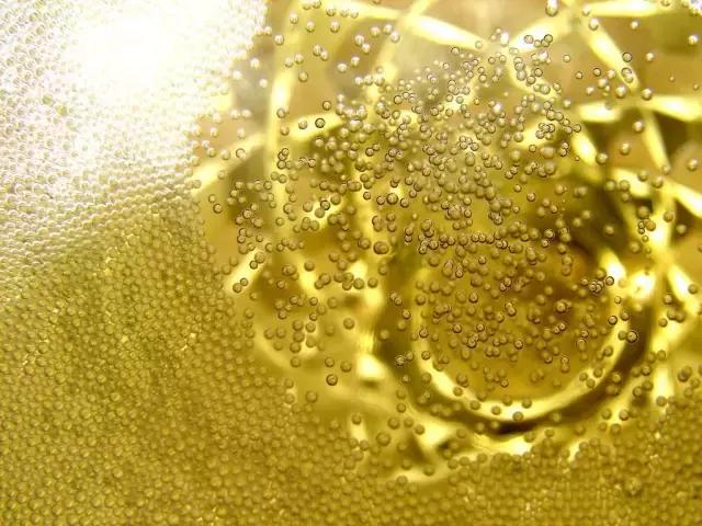 起泡酒做法,起泡酒的正确方法图解