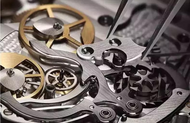 入门自动机械表推荐,想买个入门的智能手表