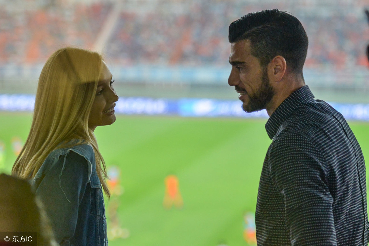 如果你是教练你选詹姆斯还是乔丹,如果你是国足主教练