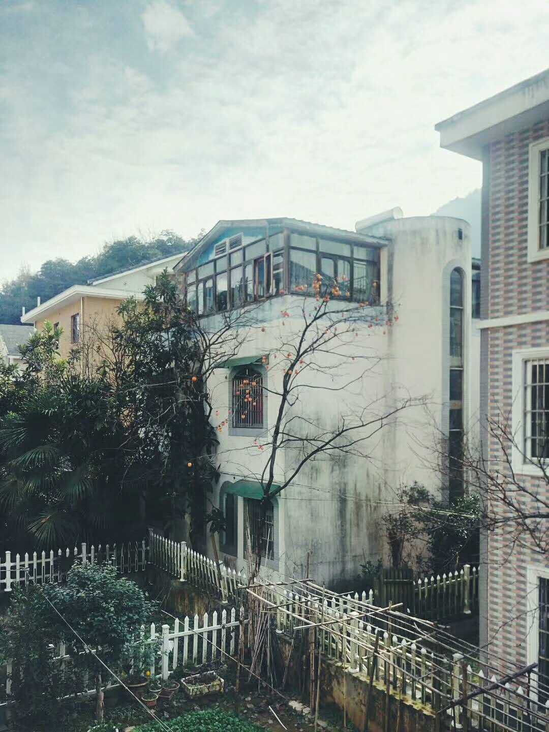 27岁女生靠自己买车,24岁怎么靠自己买房