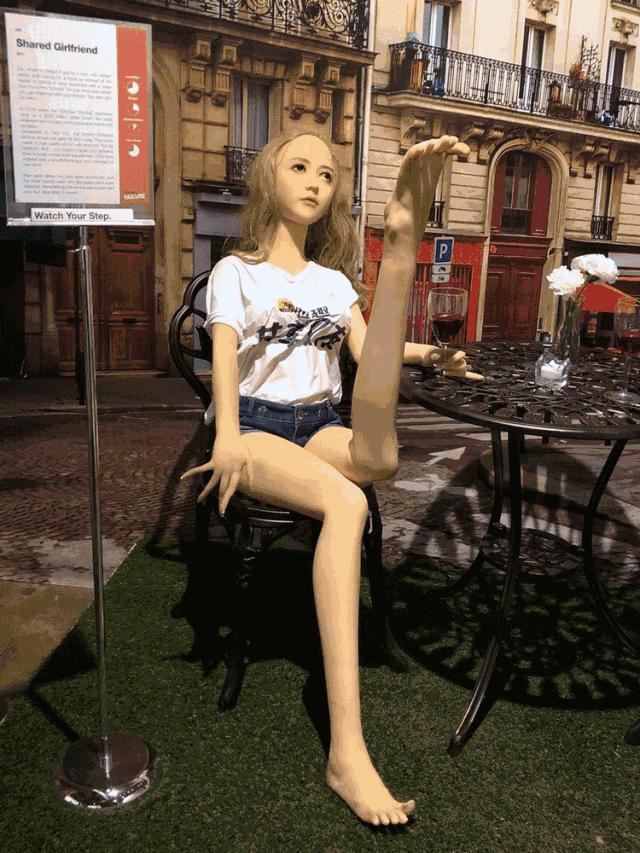 国内出了全球第一款“共享女友”，竟然被老外收藏进博物馆？