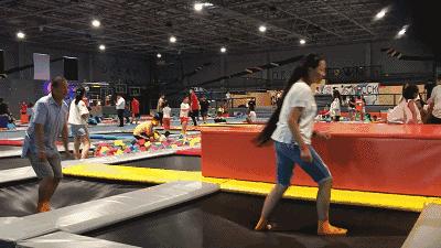 天津攀岩墙室内游乐场,天津攀爬类游乐园