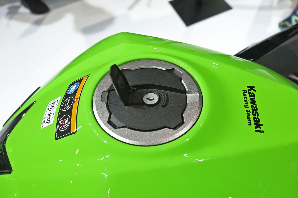 川崎忍者400故障代码,本田400f和川崎忍者400