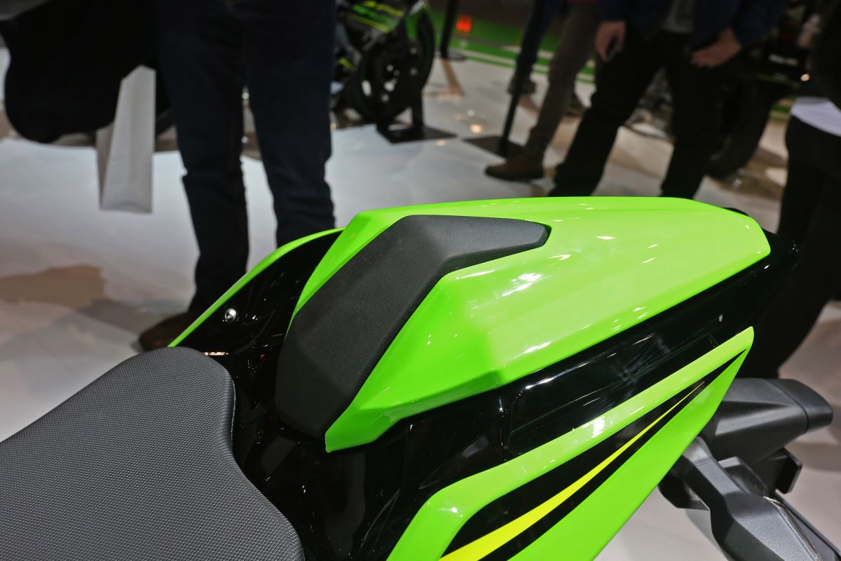 川崎z400对比忍者400,川崎忍者400和本田400f