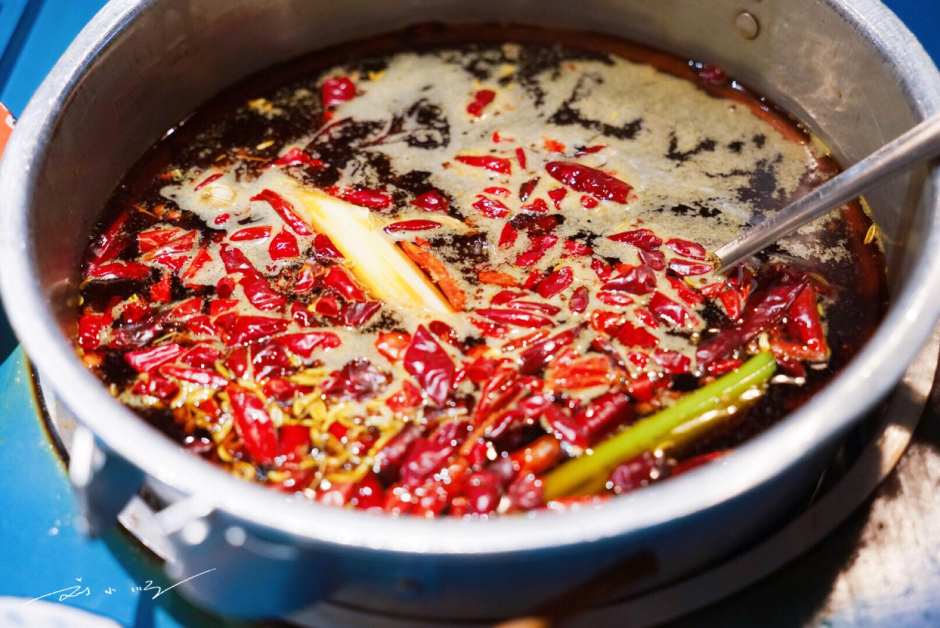 成都特色串串网红店,成都网红串串店前三名