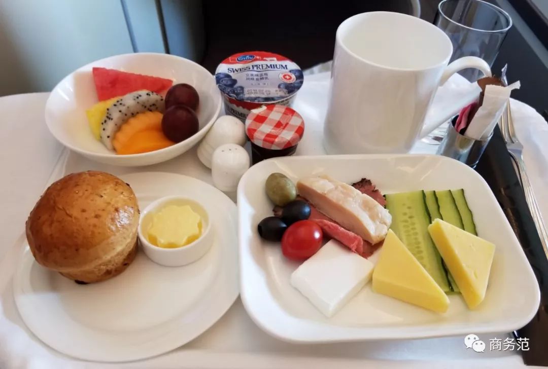 阿联酋航空豪华经济舱体验,阿联酋航空奢华