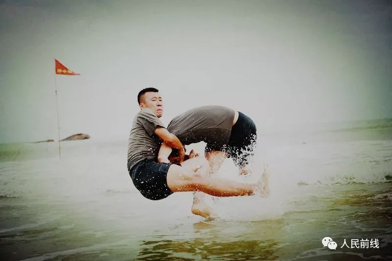 面朝大海人生就像奔流不息的大海,面朝大海人生就像一场旅行