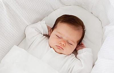 到底要不要给宝宝睡定型枕,宝宝睡定型枕有用吗