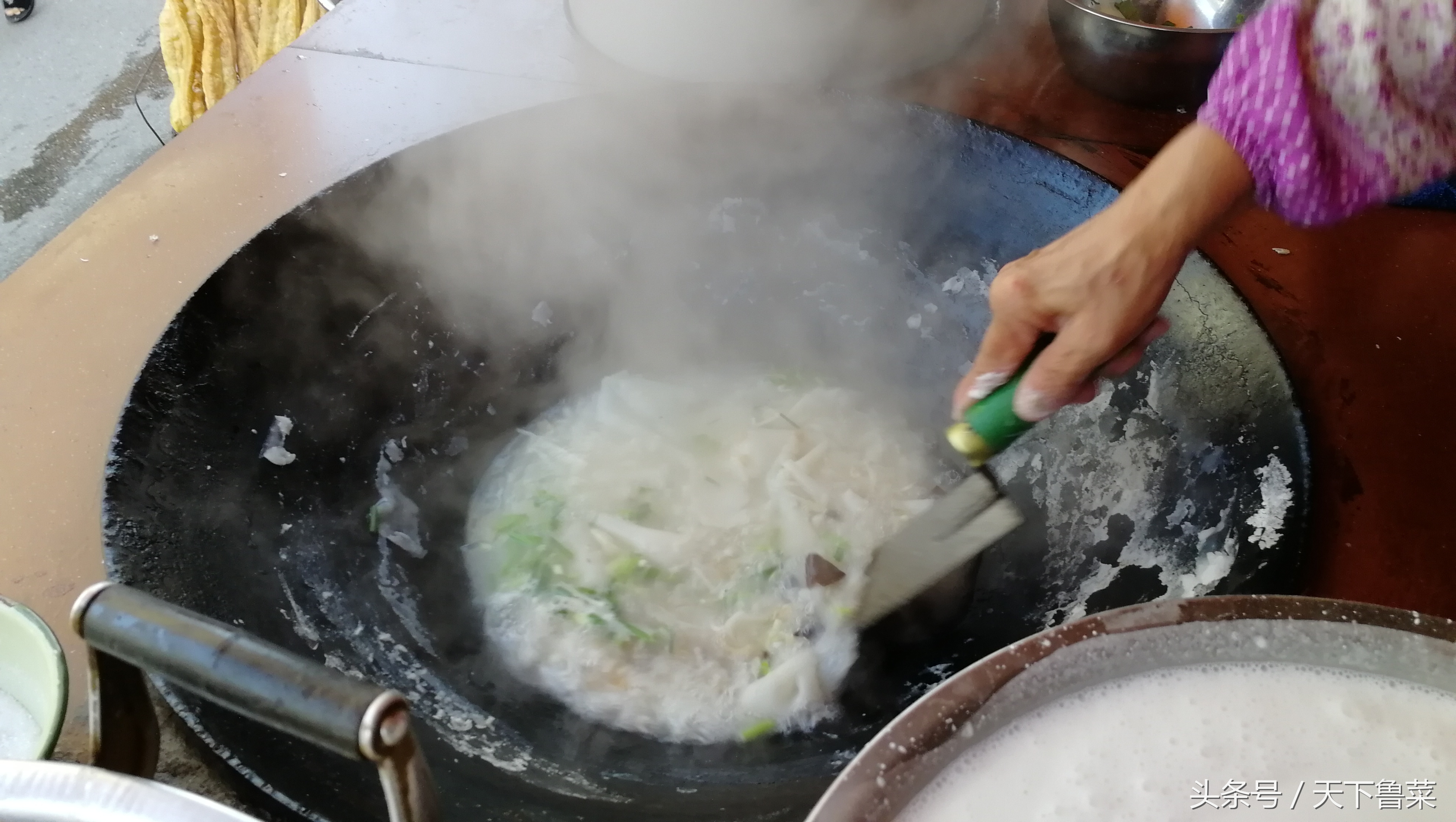 福州小吃锅边,福建特色小吃锅边糊