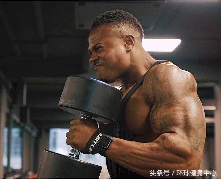 去了健身房还需要去跑步吗,去了健身房可以做力量训练吗