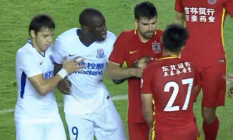 登巴巴发表什么言论,登巴巴被种族歧视