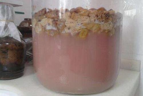 自制葡萄酒长白膜还能喝吗,自制葡萄酒可以煮沸杀菌吗