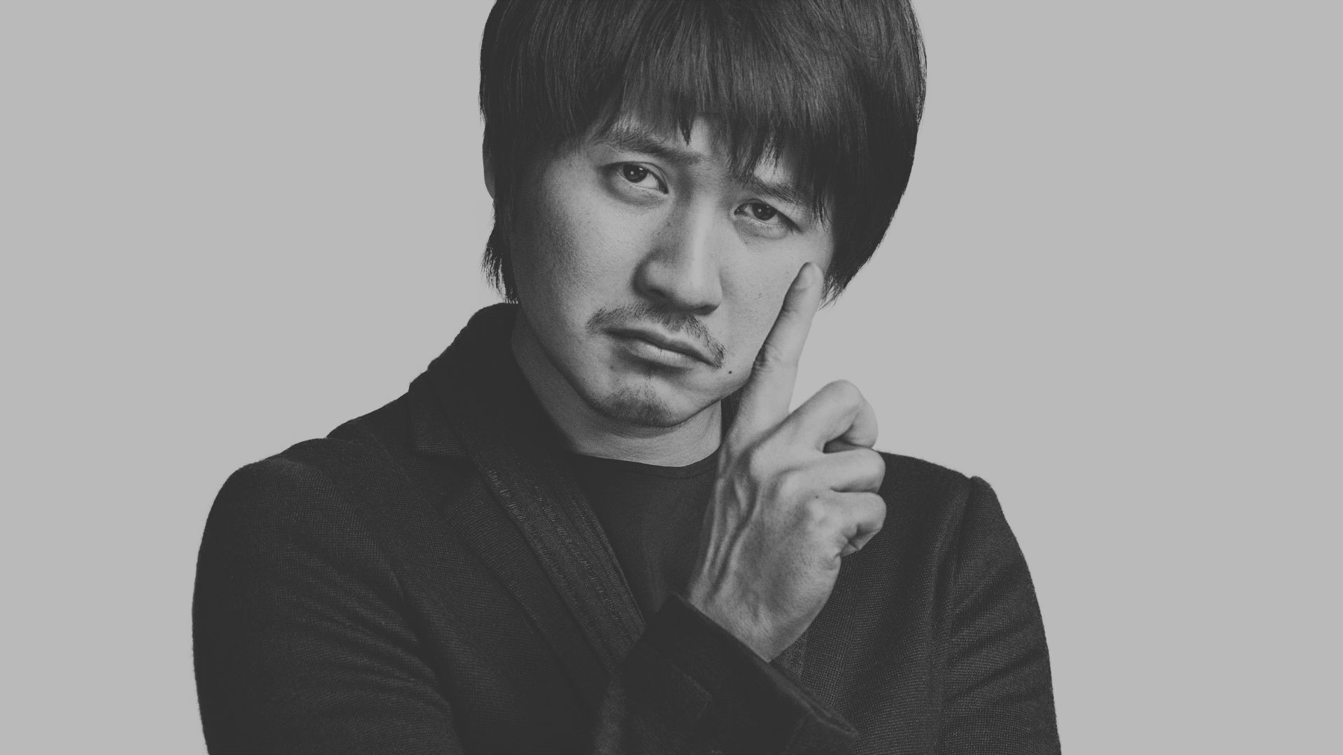 导演韩寒赛车手,飞驰人生导演韩寒个人简历