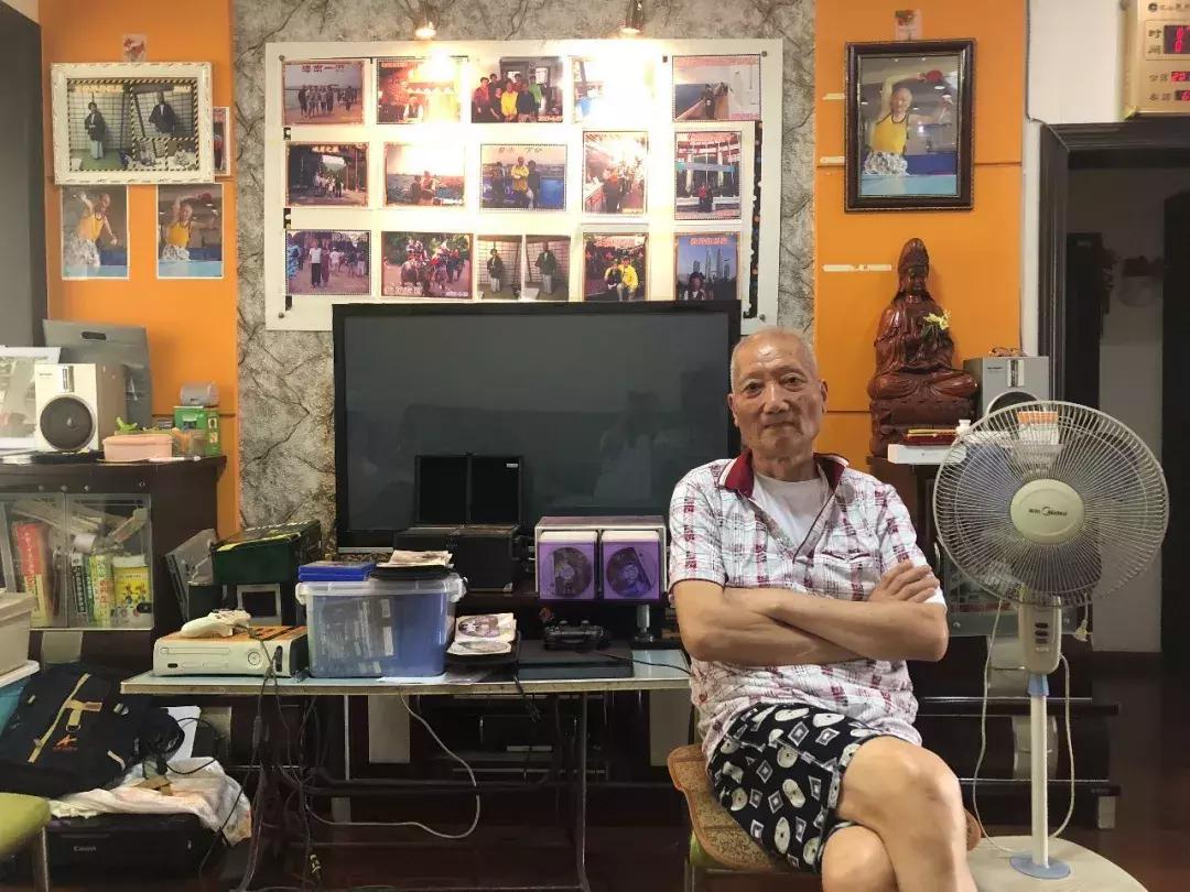 80岁老爷爷玩王者游戏,83岁游戏老爷爷