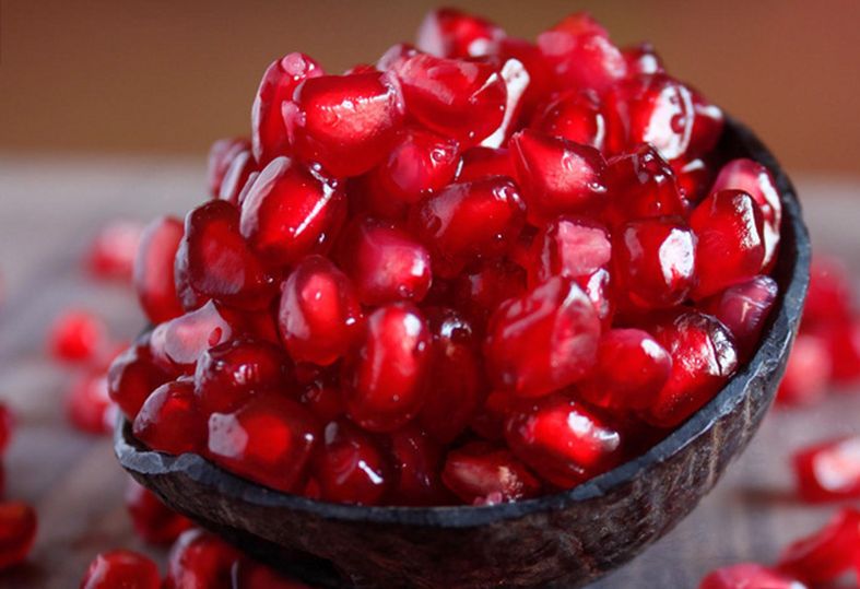 突尼斯软籽石榴被称之为雅诗兰黛,被誉为可以吃的雅诗兰黛软籽石榴