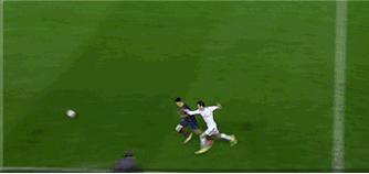 又见风速贝尔!当年他这招爆掉世界第一右后卫还助皇马绝杀巴萨