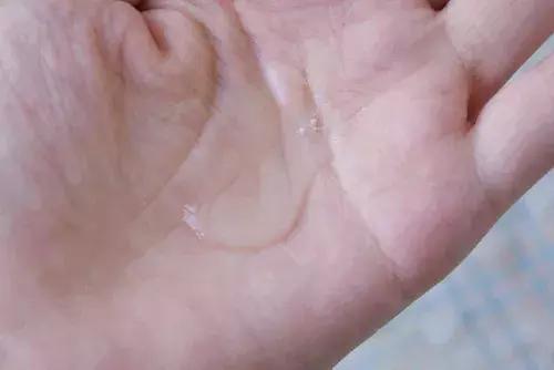 小红书上的便宜的化妆品靠谱吗,小红书火爆化妆品