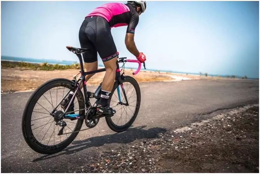 骑车腰疼最快缓解方法,骑车避免膝盖疼痛