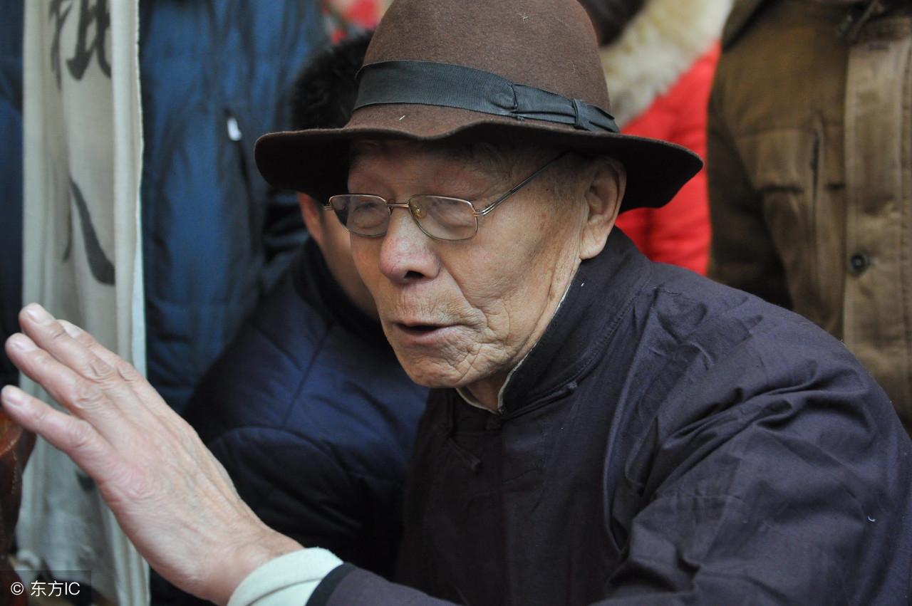 男子算命活不到60岁,男子算命活不过30岁