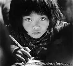 小孩子穿衣风格不要太局限,你的品味决定了孩子的穿衣风格