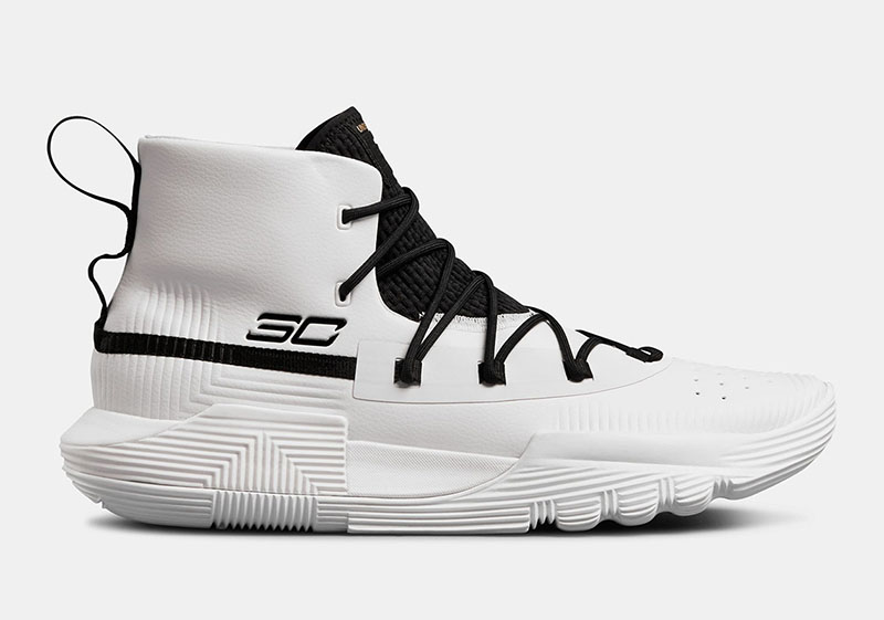 双重缓震科技篮球鞋,库里新战靴curry2.5