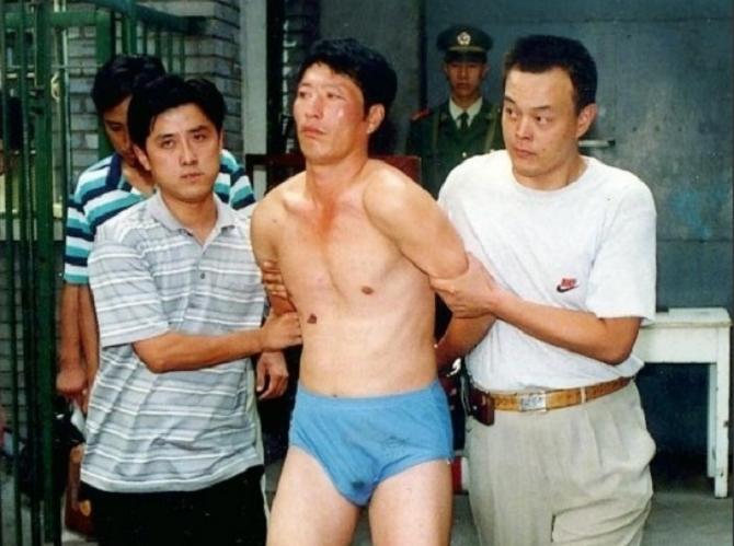 他是中国第一悍匪，害了15人，死前女友说，除了杀人，你什么都好