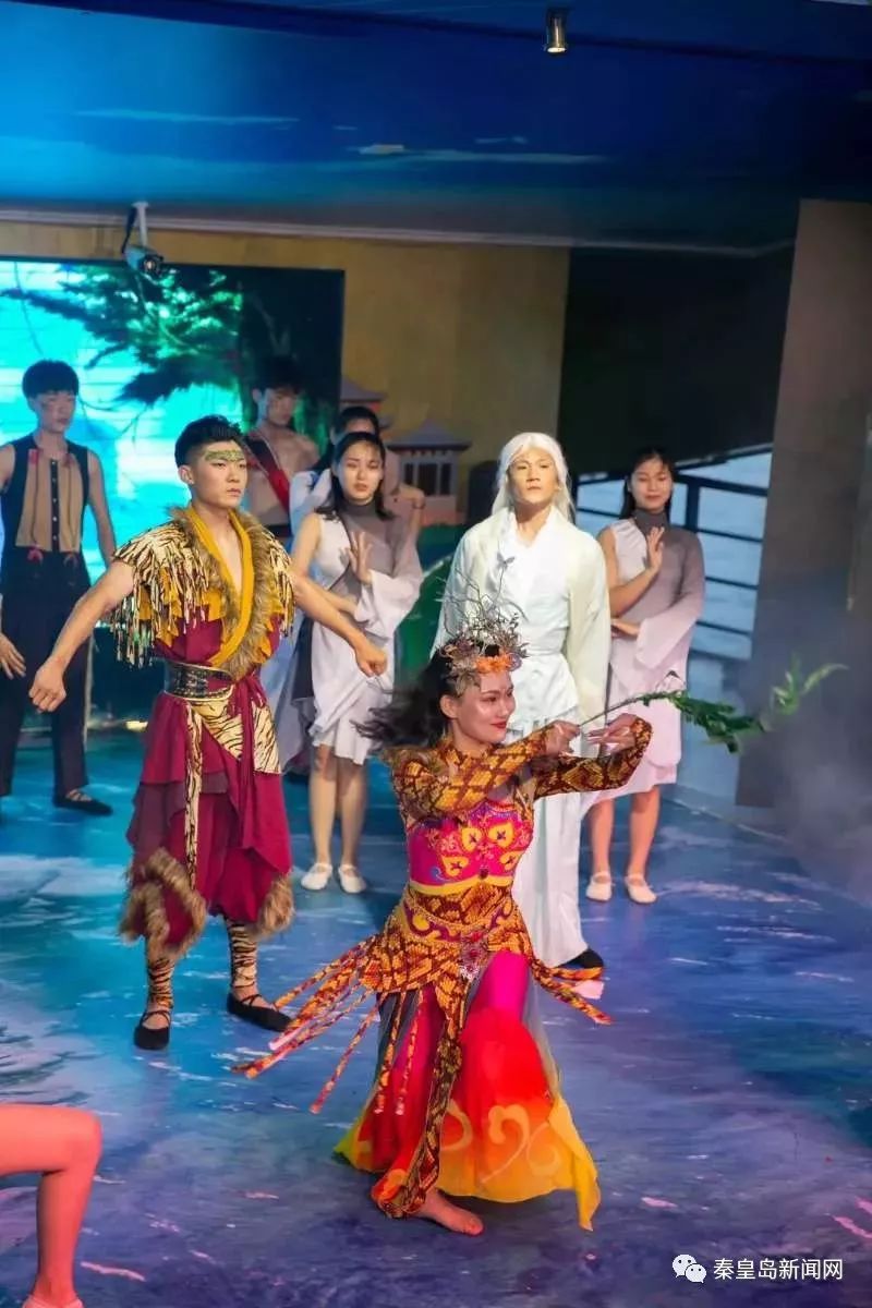 寻仙2号游轮秦皇岛,老外体验中国游轮