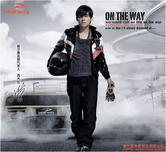 时下年轻人喜爱的潮牌有哪些,年轻人现在穿的潮牌有哪些