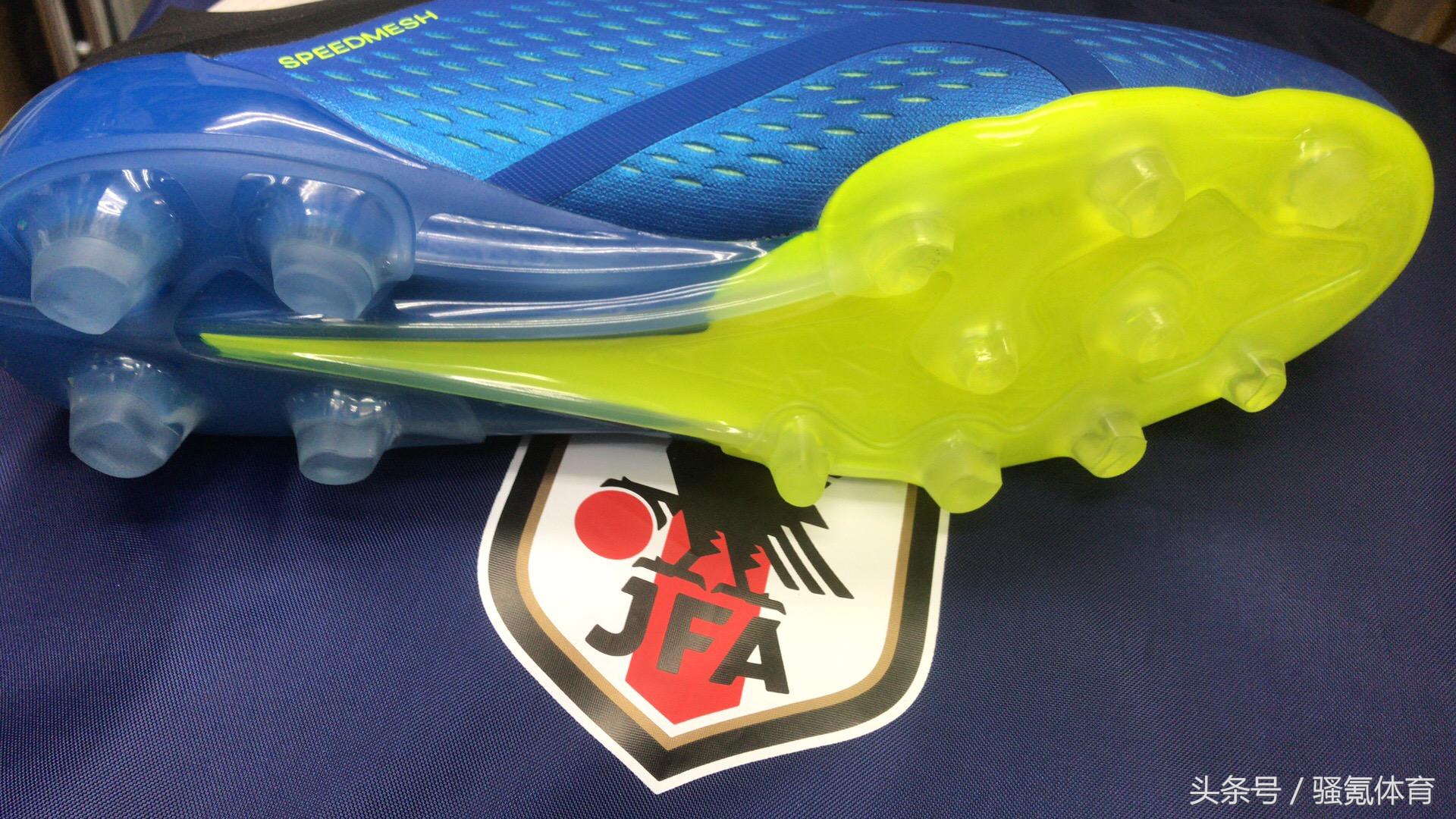 如何帮小孩选足球鞋尺码,怎么挑选一双优质的足球鞋