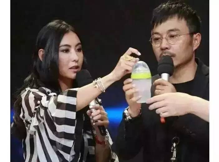 不知道怎么选宝宝奶粉,麻麻们的奶瓶怎么选