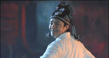 朋友圈高赞影片：这个靠剪发变成网红的男神，你认识吗？