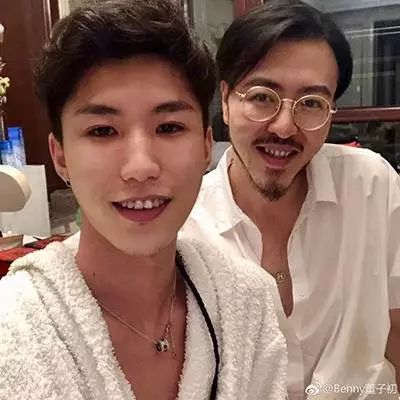 盘点那些可男可女的美妆博主,教女生化妆的男性美妆博主