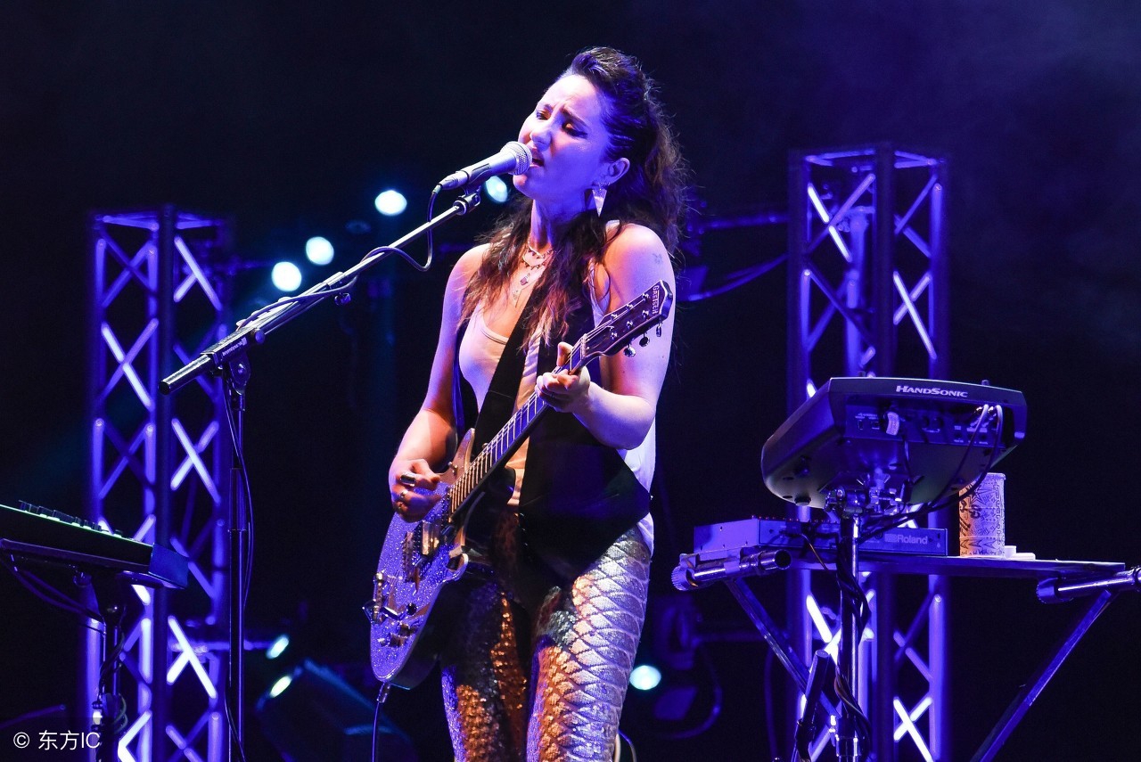 唱歌声音出了问题，就用U母音调整，小腹保持住，状态要打开！