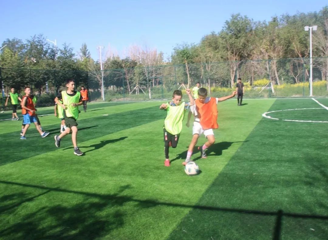 暑期足球比赛训练营,暑假足球训练感想