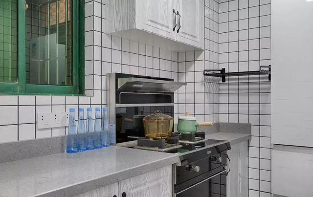 装修打通阳台房间效果,三角异形客厅装修效果图