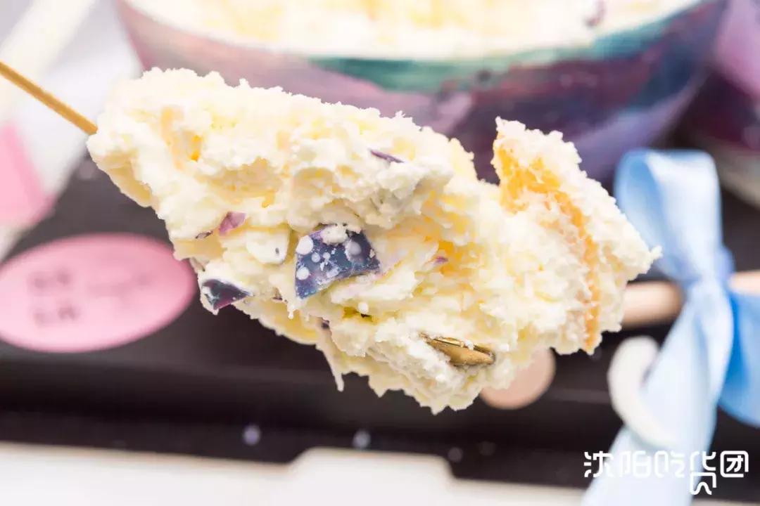 一口吞下宇宙!史上最“*力暴**”星空蛋糕,吃它得用锤子砸!