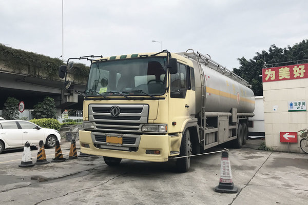 中国70年代日本卡车,90年代广东卡车