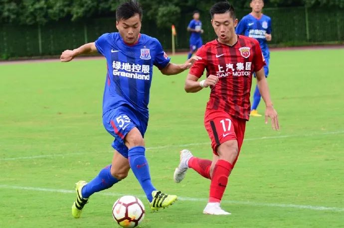 范志毅殴打裁判名场面,范志毅马明宇李玮锋球霸