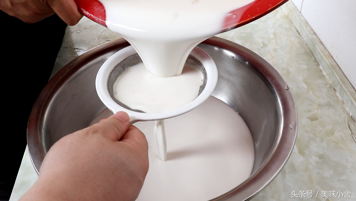 自制凉皮怎么不开裂又筋道,教你如何做家常凉皮