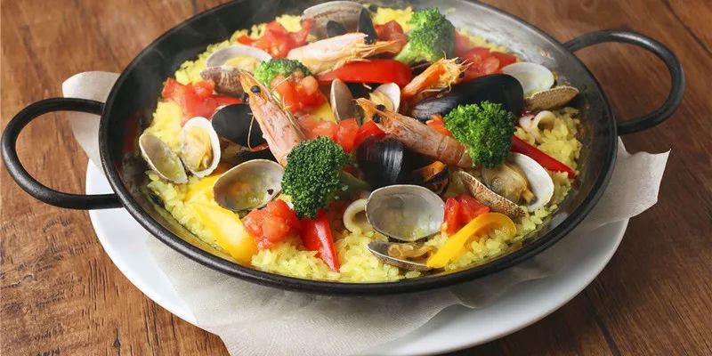 豆瓣9.3分vs6.7分，《尹食堂2》究竟比《中餐厅2》好在哪儿？