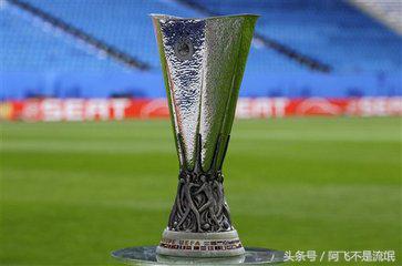 欧洲足球三大奖大满贯,三次欧洲杯冠军的人有哪些