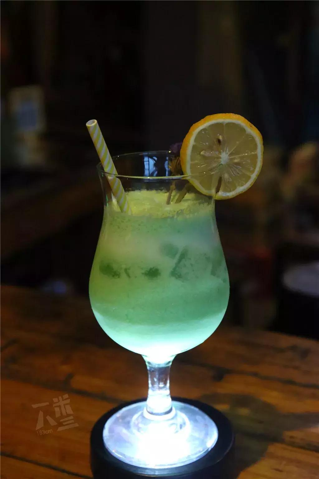 西安适合两个人微醺的清吧,洛阳适合闺蜜喝茶聊天的地方