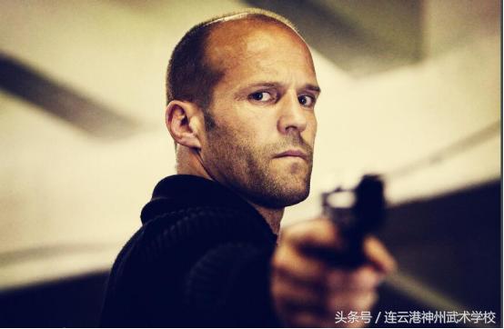 杰森斯坦森巨齿鲨身材,杰森斯坦森巨齿鲨影视相片