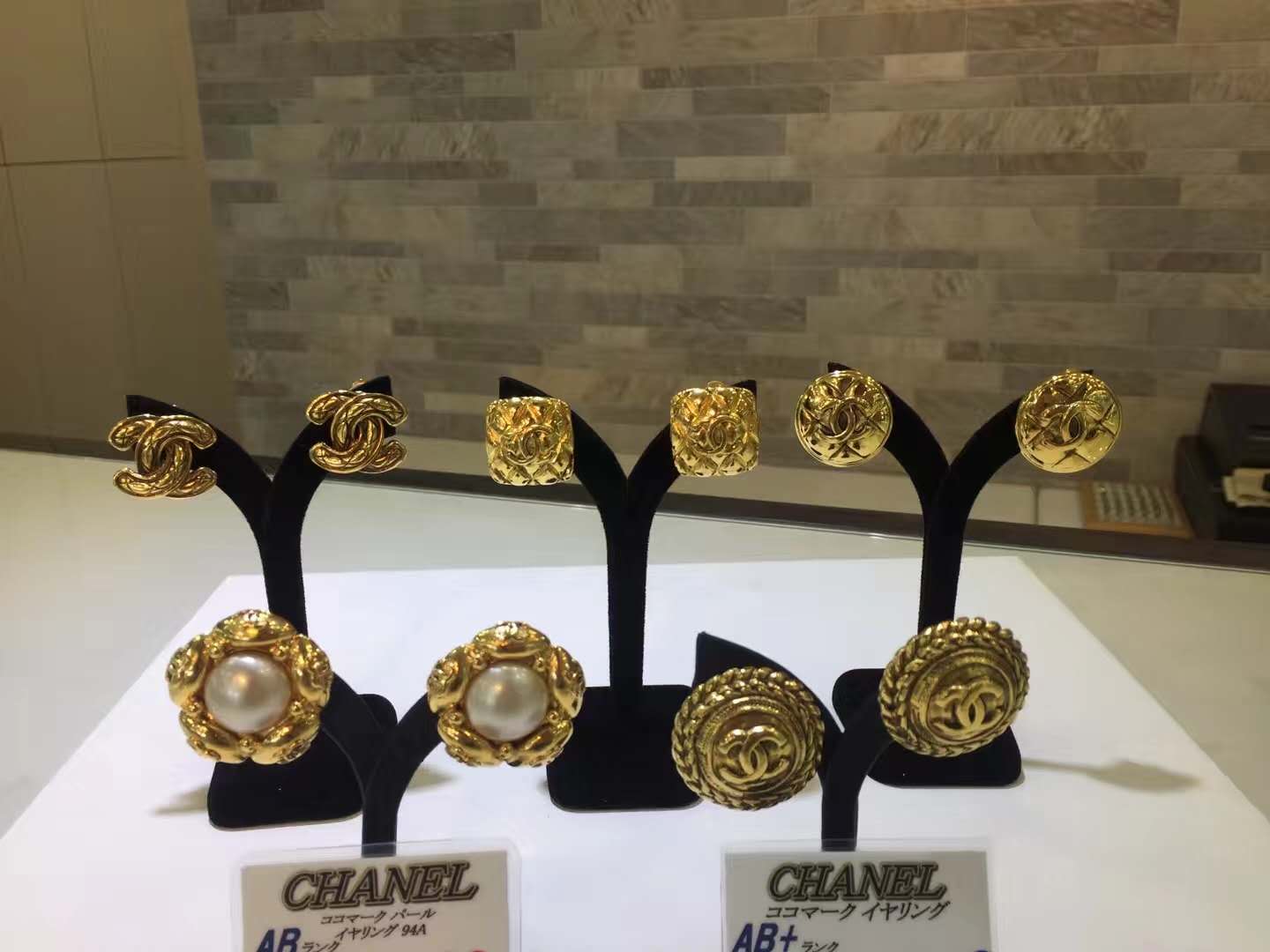 东京大阪中古店对比,日本大阪中古店香奈儿22mini