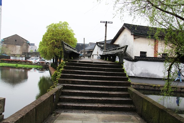 绍兴湖面上的桥,绍兴越城的桥